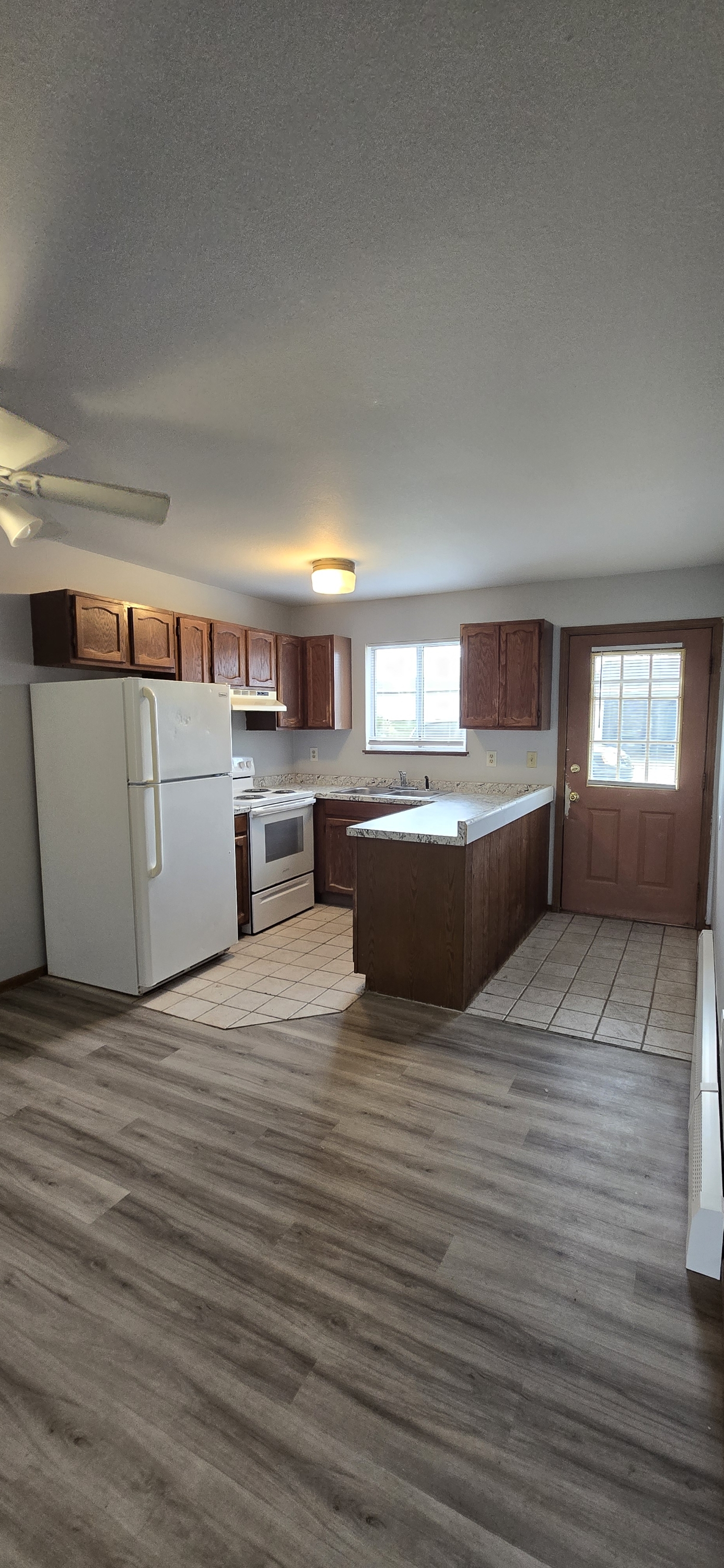 378 Stratford Way - 1